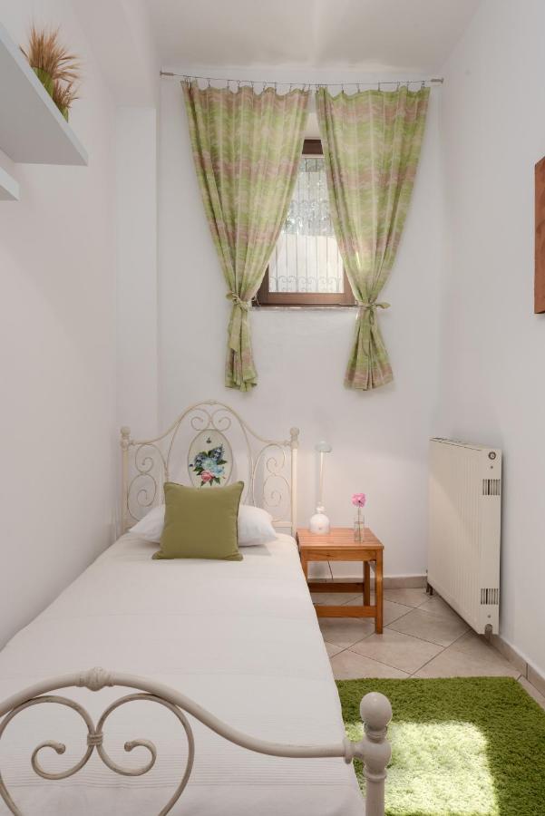 Aura Traditional Apartment Prines  Экстерьер фото